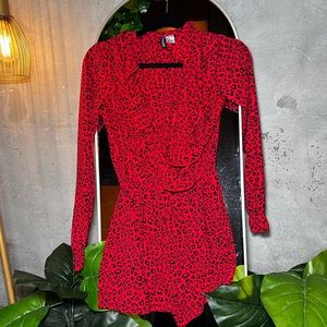 🌙 RUFFLE V NECK ANIMAL PRINT ROMPER- HM -